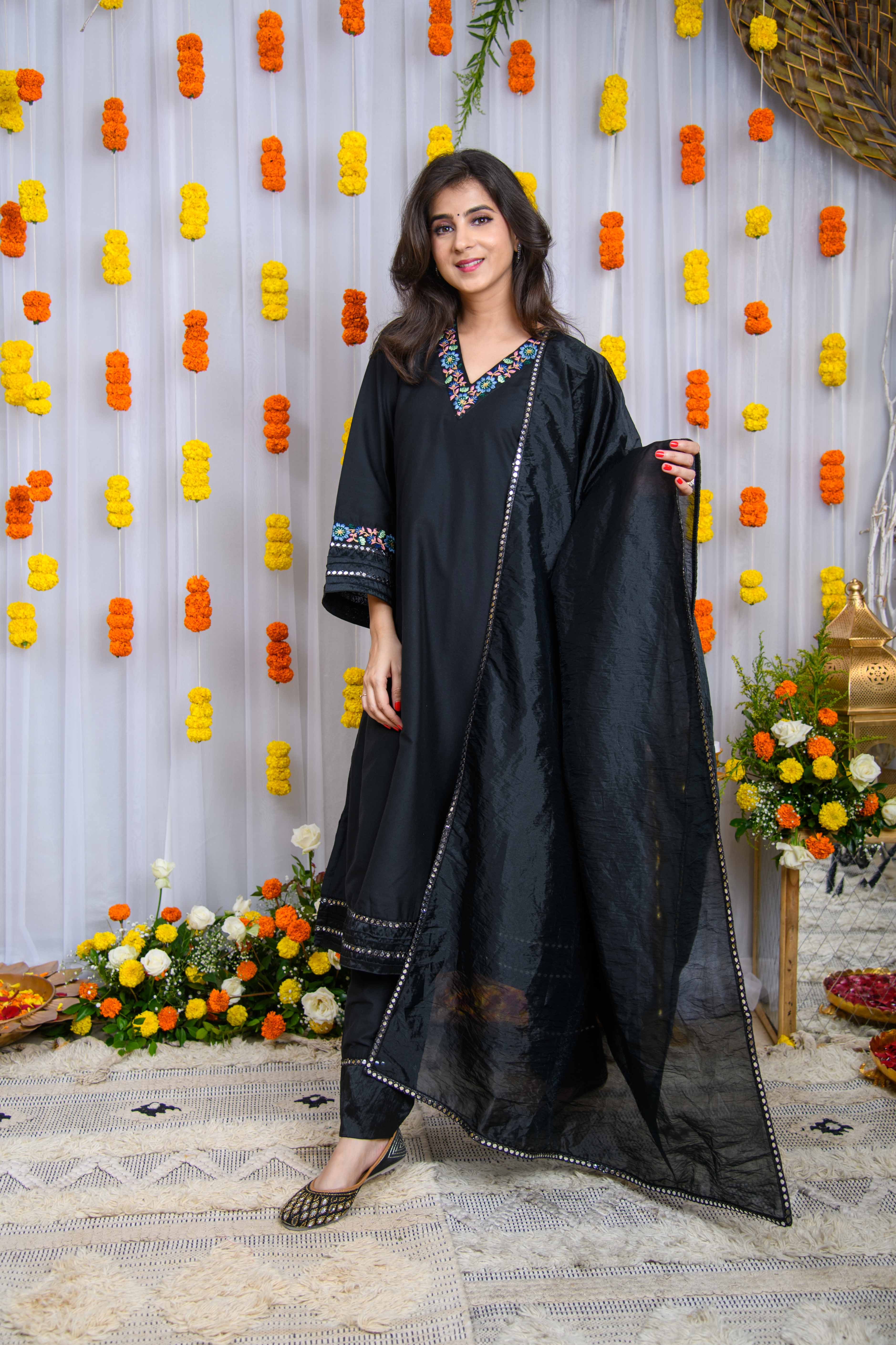 Chic Charm Black Kurta