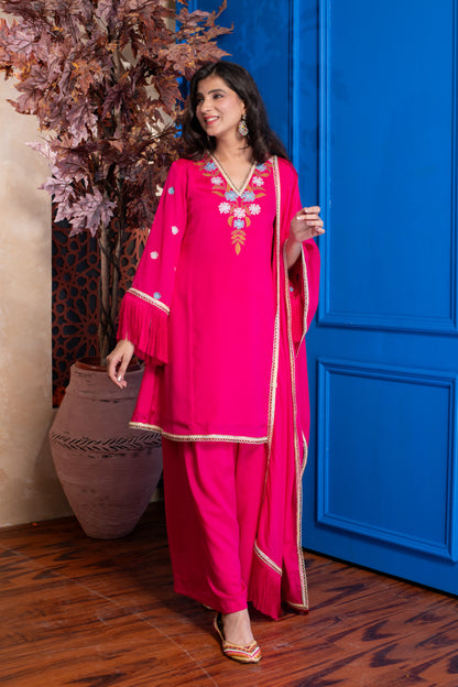 Pink Short Embroidered Bell Sleeves Kurta With Pleated Pants