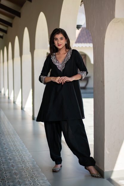 Black Short Kurta Embroidered Co-Ord set.