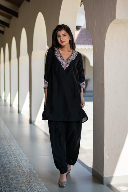 Black Short Kurta Embroidered Co-Ord set.