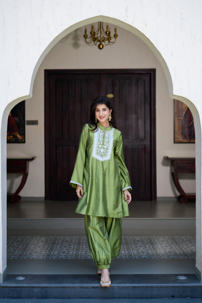 Mehandi Green Kurta Embroidery CO-Ord Set