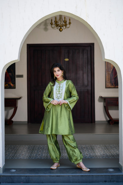 Mehandi Green Kurta Embroidery CO-Ord Set