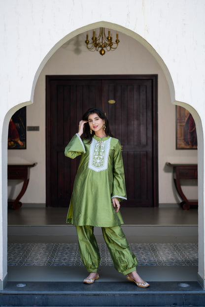 Mehandi Green Kurta Embroidery CO-Ord Set