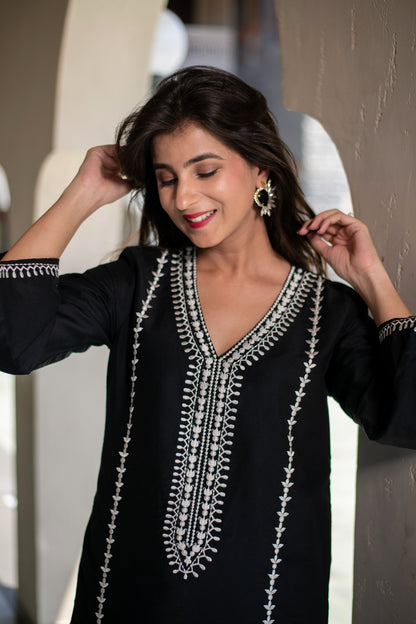 Black Long Kurta Embroidery Co-Ord Set