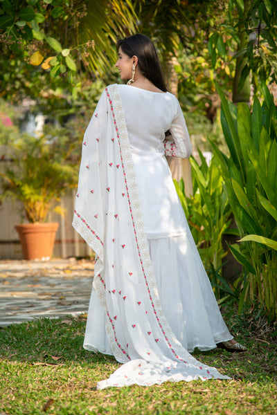 White And Red Heavy Resham Thread Embroidery