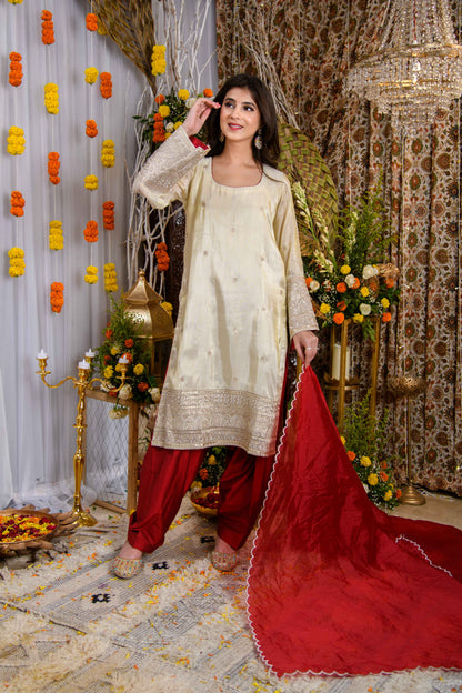 Buy Diwali Dress for Women/Girls Online at Best Prices Buy Diwali Dress for Women/Girls Online at Best Prices