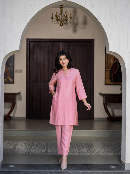 Light Pink Silk Kurta Set With Pocket
