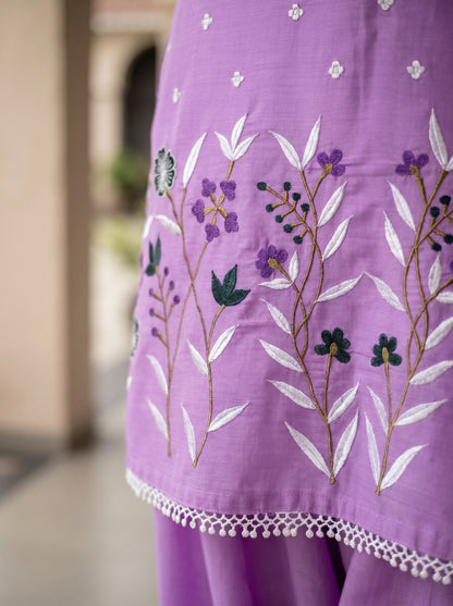 Lavender Daman Emb Kurta Set