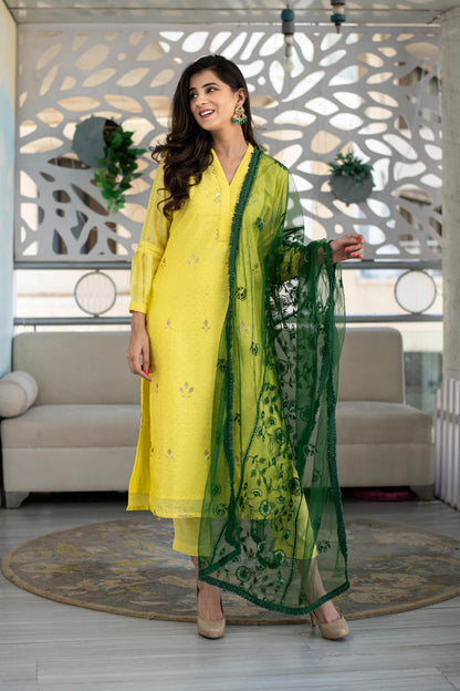 Yellow Kurta With Green Dupatta