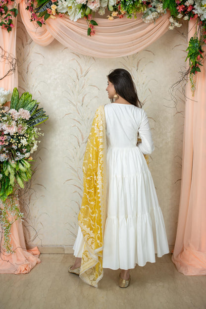 White 3-Tiered Anarkali Kurta With Dupatta