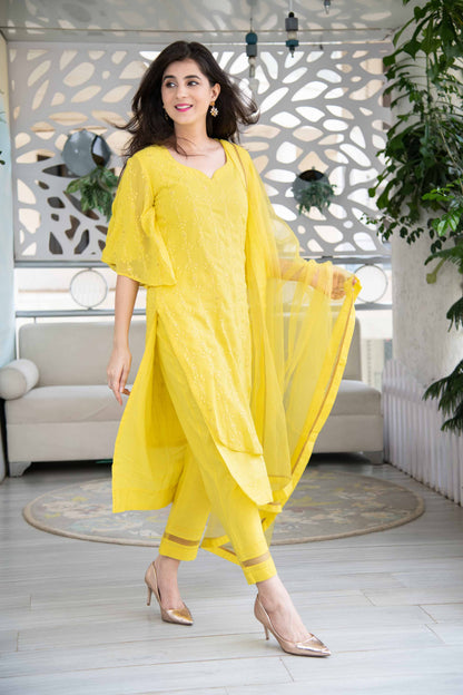 Buy Haldi Dress For Women in India | Best Haldi Outfits Buy Haldi Dress For Women in India | Best Haldi Outfits