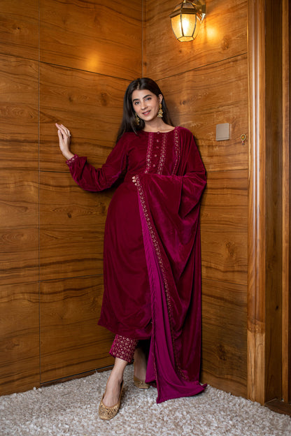 Magenta Velvet Kurta Set