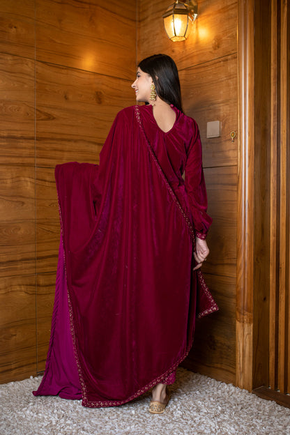 Magenta Velvet Kurta Set