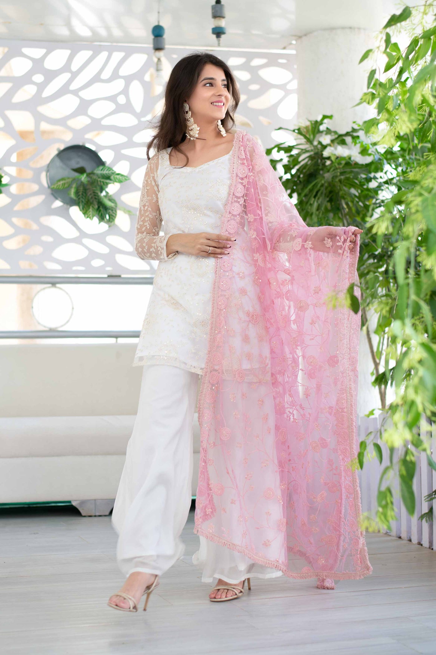 Pink suit with banarasi dupatta combination | Designer dresses casual,  Designer dresses indian, Party wear indian dresses