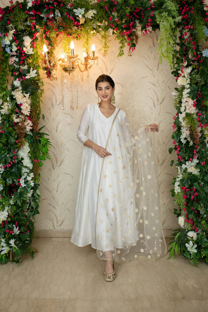 White Chanderi Anarkali With Thread Work Dupatta