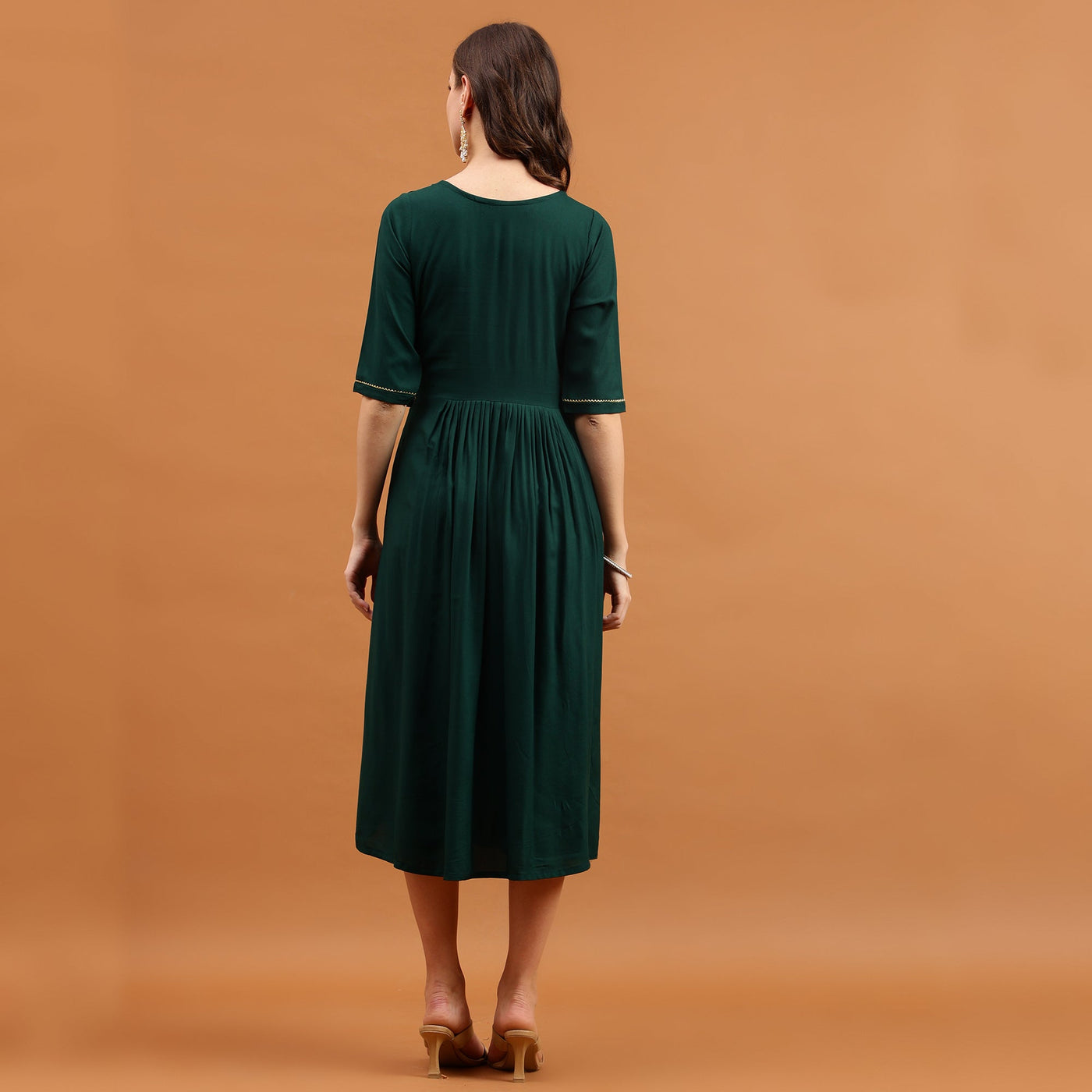 Women's Green Viscose Rayon Kurti - Label Shaurya Sanadhya